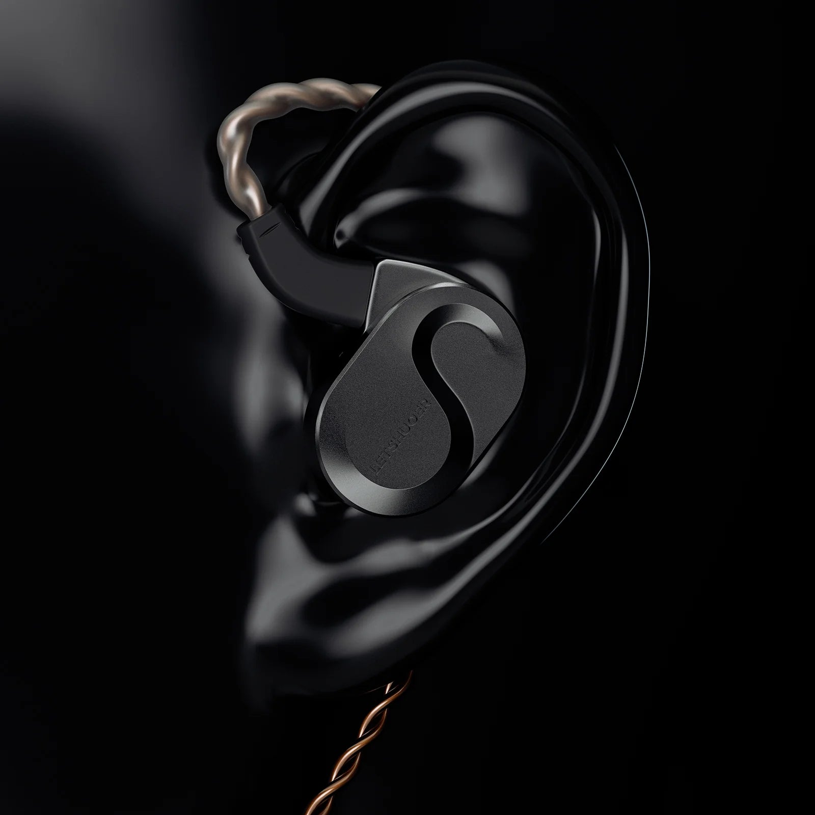 Auriculares in-ear LETSHUOER S08 con diafragma planar de 13mm y doble bobina para audio Hi-Fi de alta calidad.