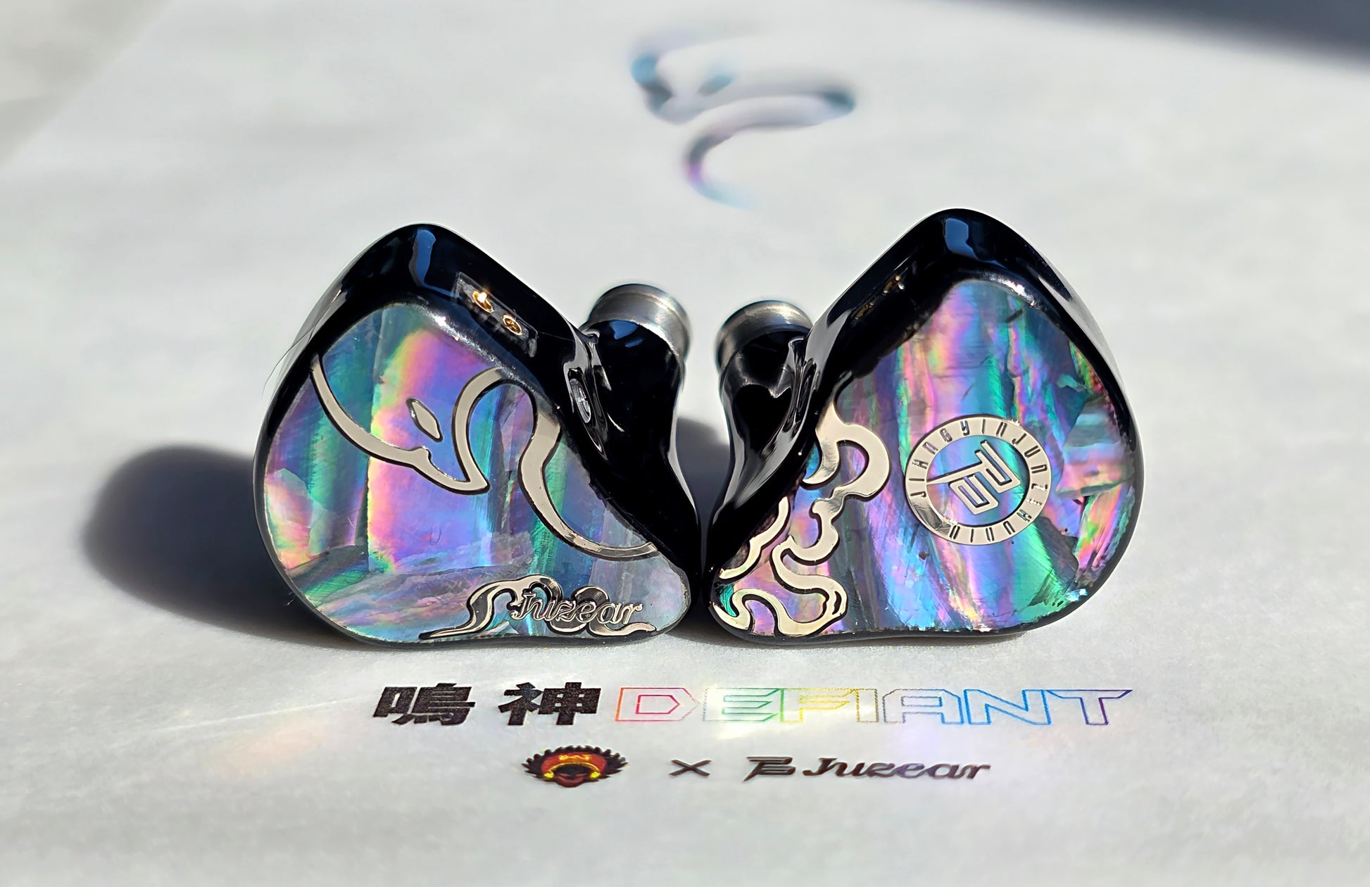 Auriculares in-ear JUZEAR Juzear x Z Reviews Defiant IEM con driver 1DD y 3BA, monitoreo de audio profesional.