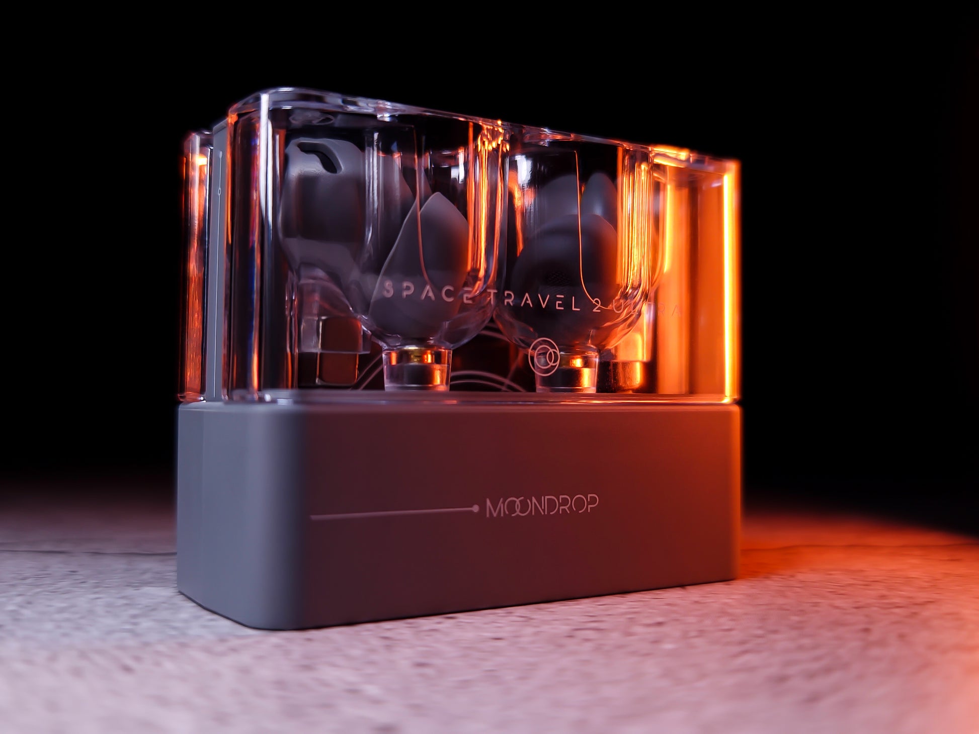 Auriculares TWS Moondrop Space Travel 2 Ultra con cancelación de ruido activa, tecnología LDAC y diseño compacto.