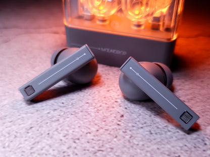 Auriculares TWS Moondrop Space Travel 2 Ultra con diseño compacto, diadema, funciones de cancelación de ruido ANC y compatibilidad LDAC.