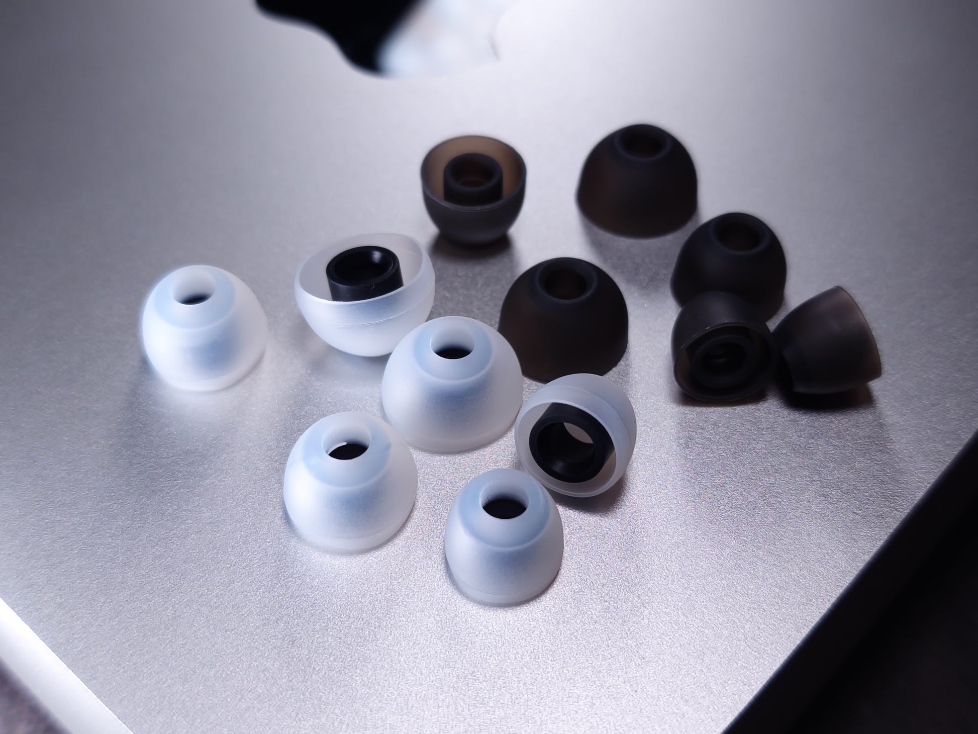 Auriculares in-ear LETSHUOER S08 con controlador planar de 13mm y doble bobina para audio Hi-Fi de alta calidad.
