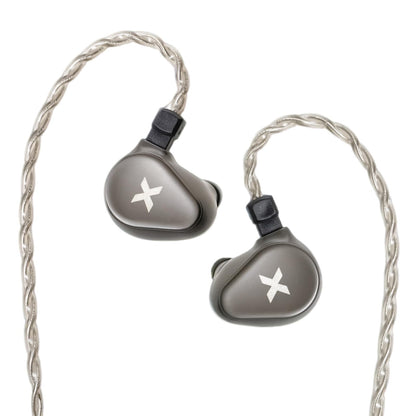 Auriculares in-ear DUNU Titan X con driver dinámico de 10mm, doble cámara y doble imán, detalles de diseño y acabados metálicos.