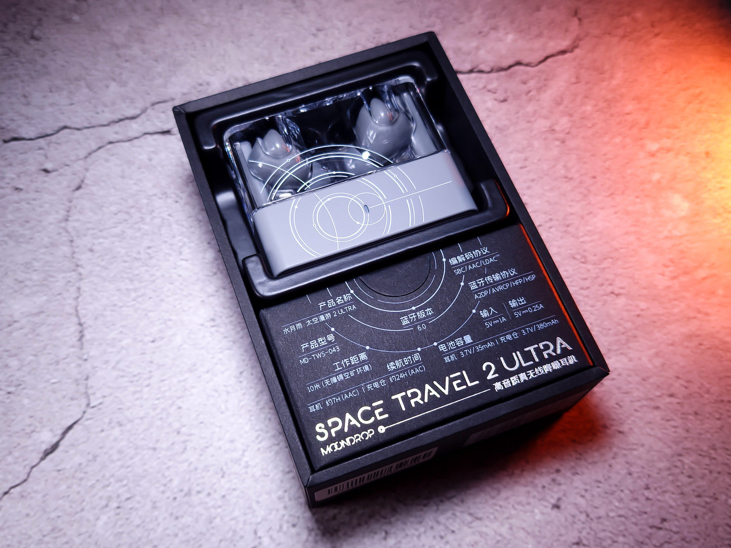 Auriculares TWS Moondrop Space Travel 2 Ultra con diseño compacto, diadema plana, tecnología LDAC y cancelación activa de ruido