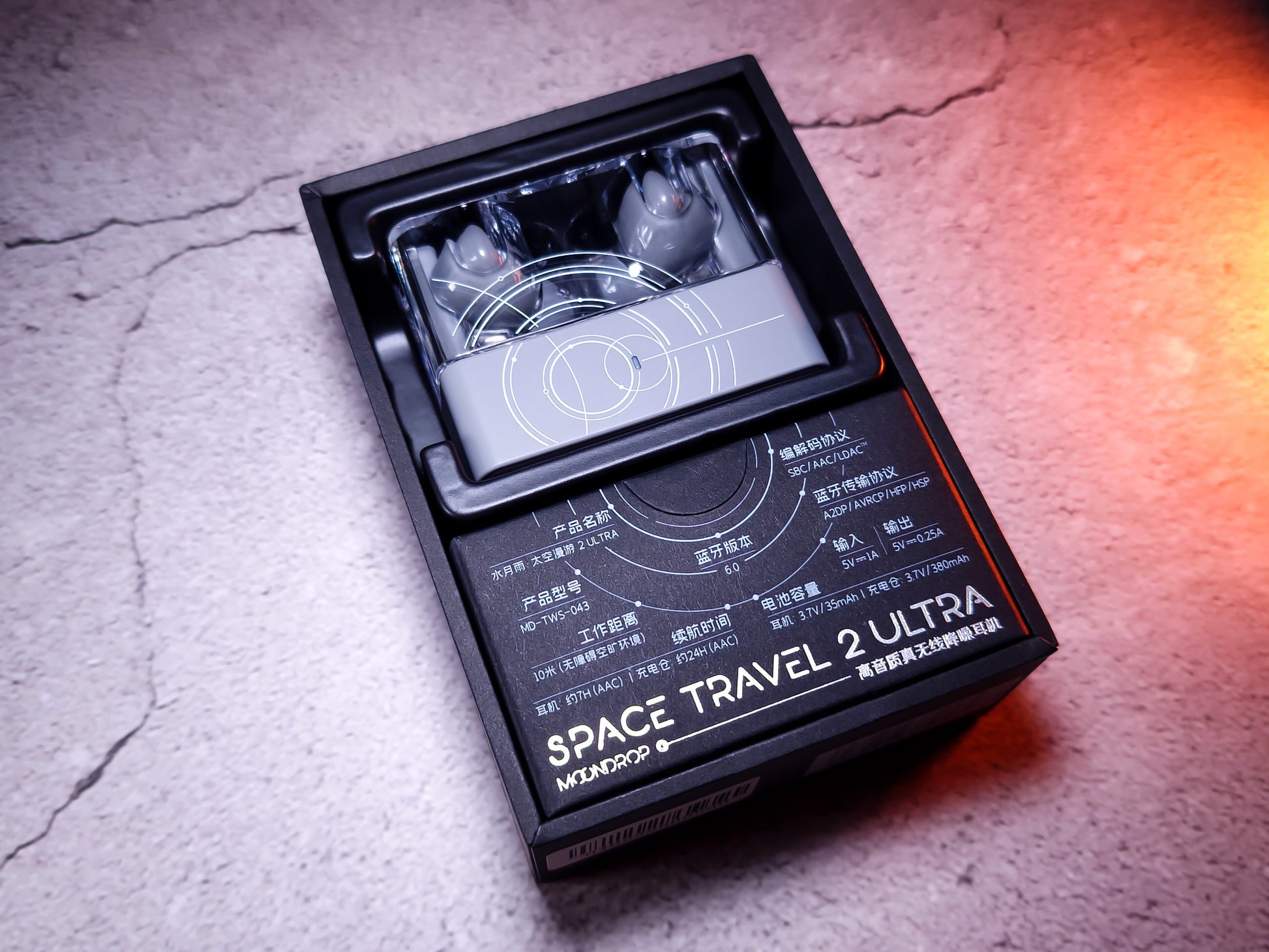 Auriculares TWS Moondrop Space Travel 2 Ultra con diseño compacto, diadema plana, tecnología LDAC y cancelación activa de ruido