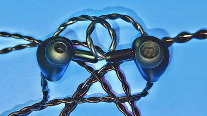 Audífonos IEM KIWI EARS Cadenza II con controlador 1DD de 10mm y tecnología KARS 2.0, en color negro.