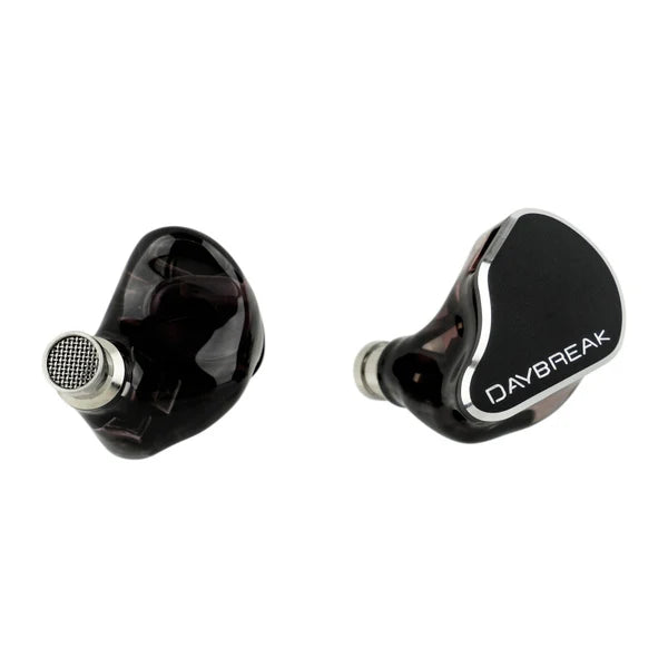 Auriculares IEM CRINEAR CrinEar Daybreak con drivers tribrid 1DD, 2BA y 2 micro-planar tweeters visibles en diseño compacto