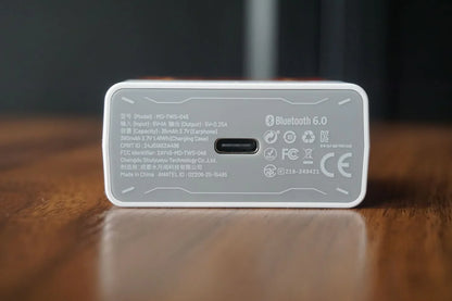 Auriculares TWS MOONDROP Space Travel 2 con cancelación de ruido ANC, diseño compacto y elegante para audiolovers.