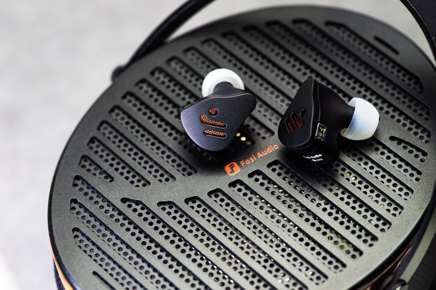 Fosi Audio IM4 - Audífonos IEM de Diseño Abierto y Driver de Berilio
