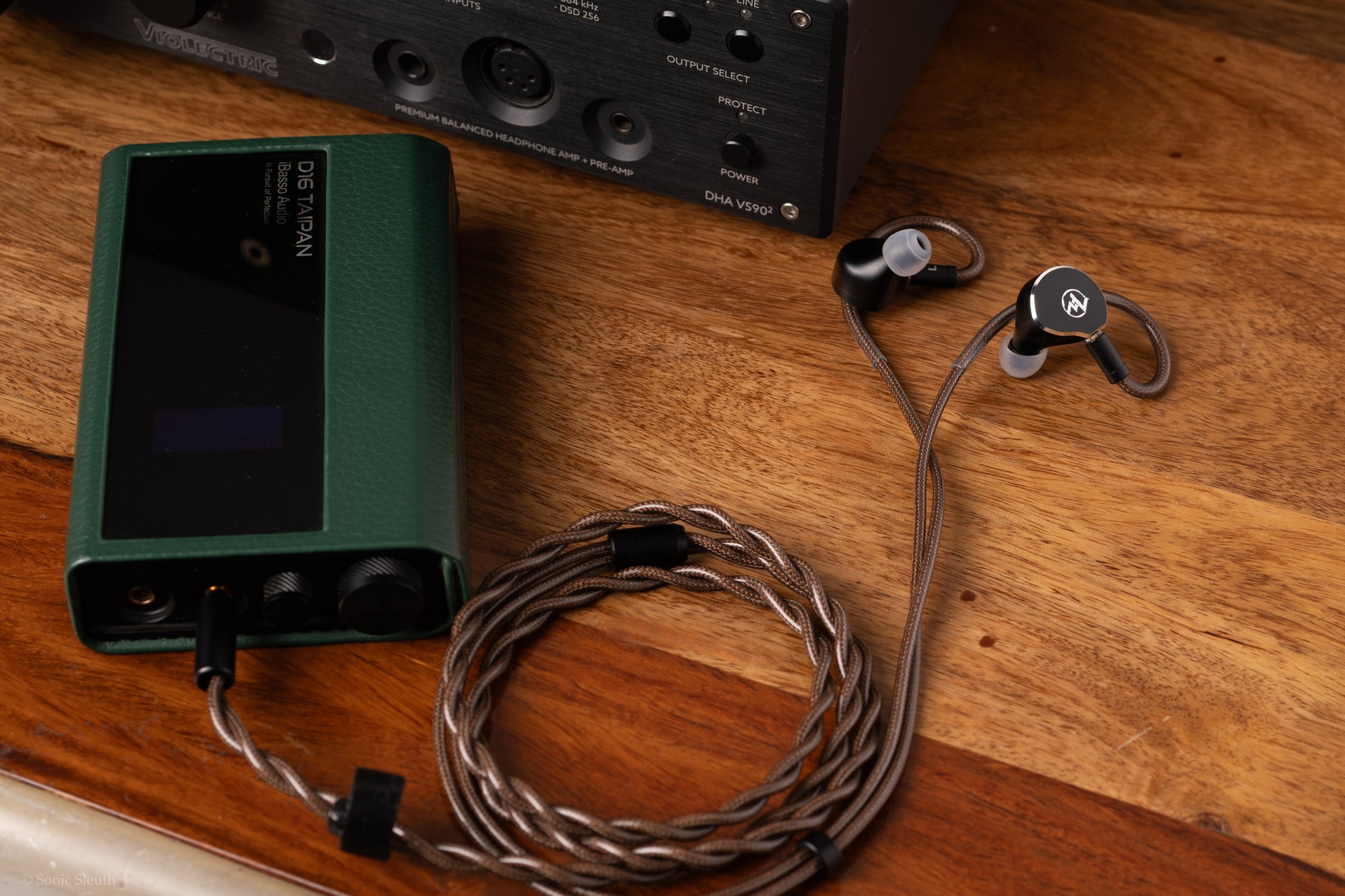 Auriculares in-ear 7Hz x Crinacle Diablo, monitores planars magnéticos con controlador de 14.5mm y refuerzo de graves.