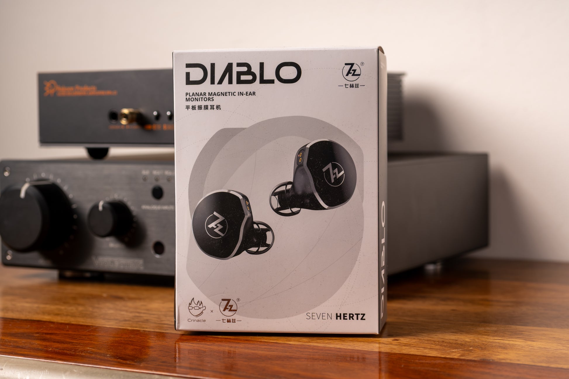 Auriculares in-ear 7Hz x Crinacle Diablo con drivers planars magnéticos de 14.5mm y refuerzo de graves.