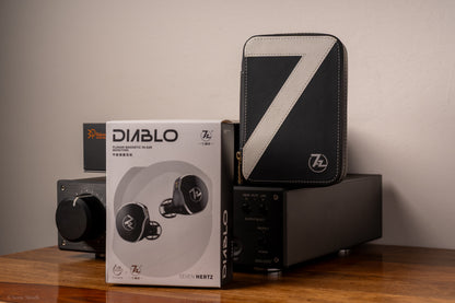 Auriculares IEM monocromáticos 7Hz x Crinacle Diablo con drivers planárficos magnéticos de 14.5 mm y refuerzo de bajos.