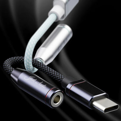 Convertidor DAC FiiO JA11 con DSP y PEQ para auriculares, compatible con audio de alta resolución.