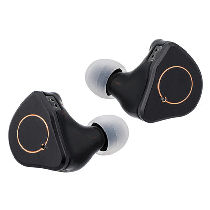 Auriculares in-ear SIMGOT SuperMix 4 con controladores híbridos DD, BA, planar y PZT, visibles en la imagen.