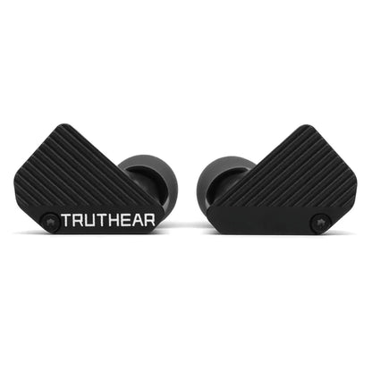 Auriculares TRUTHEAR PURE IEM híbridos con drivers 1DD y 3BA, diseño en negro y detalles plateados.