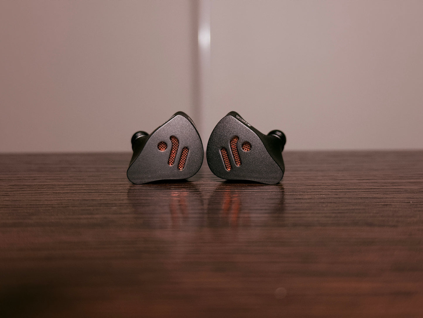 Fosi Audio IM4 - Audífonos IEM de Diseño Abierto y Driver de Berilio