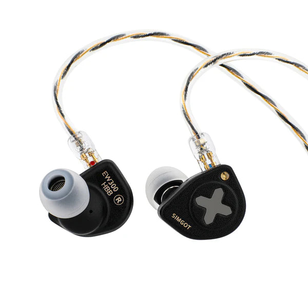 Monitores in-ear SIMGOT EW300 Edición HBB con drivers tribrid: dinámico, planar y PZT, en color negro con cable.