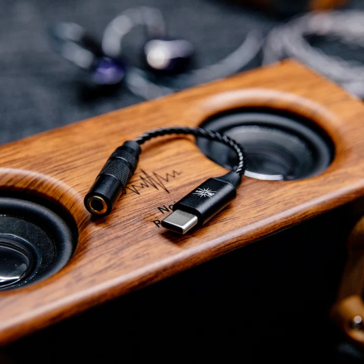 Adaptador DAC USB-C a 3.5mm Kiwi Ears AD1 para audio Hi-Res, convertidor digital a analógico compacto y de alta calidad