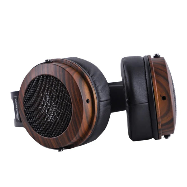 Auriculares Kiwi Ears Altruva Hi-Fi con driver dinámico de 50 mm, diseño compacto y detalles en color negro.
