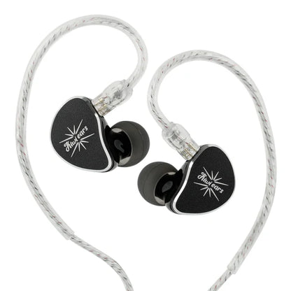 Auriculares IEM Kiwi Ears Belle con driver dinámico de 10 mm y diafragma DLC, en color negro, en uso en oído.
