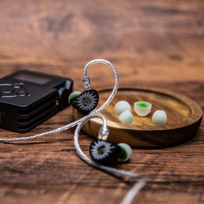 Audífonos IEM Kiwi Ears x B_Media Chorus 3.5mm