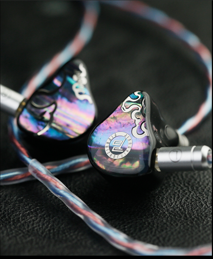 Auriculares in-ear JUZEAR Juzear x Z Reviews Defiant con drivers 1DD y 3BA, monitoreadores de audio tuning.