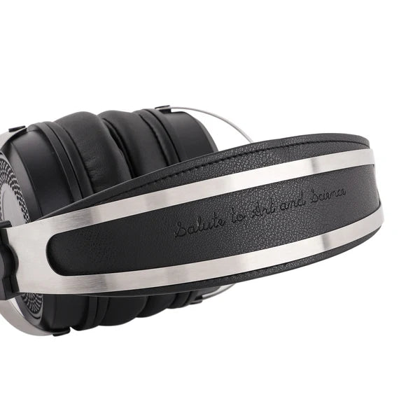 Auriculares SIMGOT EP5 con driver dinámico de 50 mm, diseño elegante y auriculares de alto rendimiento para audio de calidad.