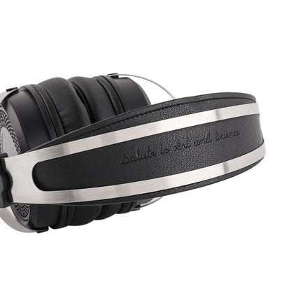 Auriculares SIMGOT EP5 con driver dinámico de 50 mm, diseño elegante y auriculares de alto rendimiento para audio de calidad.