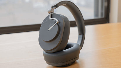 Auriculares inalámbricos MOONDROP Edge con diseño compacto, diadema negra, control táctil y cancelación activa de ruido (ANC).